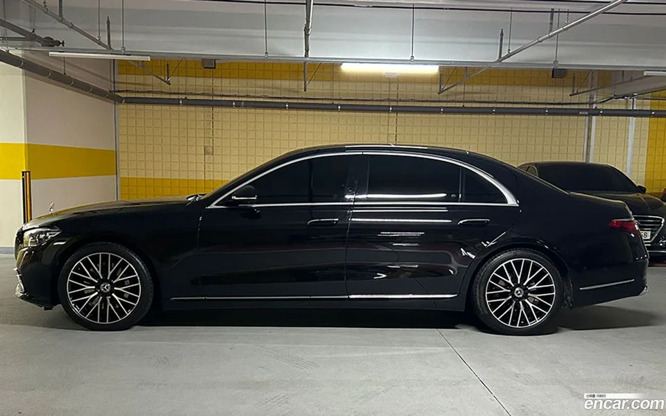Mercedes-Benz S-Class S450L 4MATIC 2024 — thumbnail 3