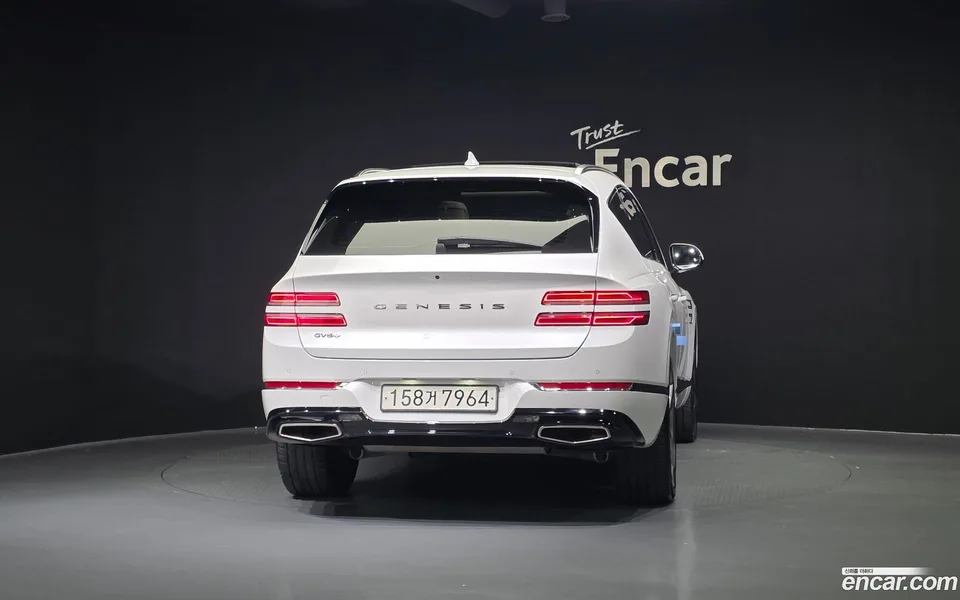 Genesis GV80 2.5T 2WD 2023 — миниатюра 4