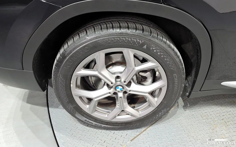 BMW X4 xDrive20d xLine 2022 — миниатюра 5