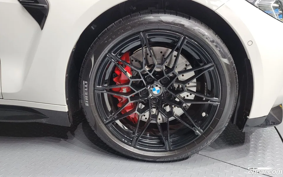 BMW M4 M4 M xDrive 2023 — миниатюра 2