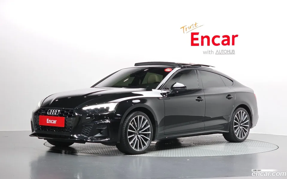 Audi A5 40 TFSI 2023 — фото 1, купить с доставкой в Москву