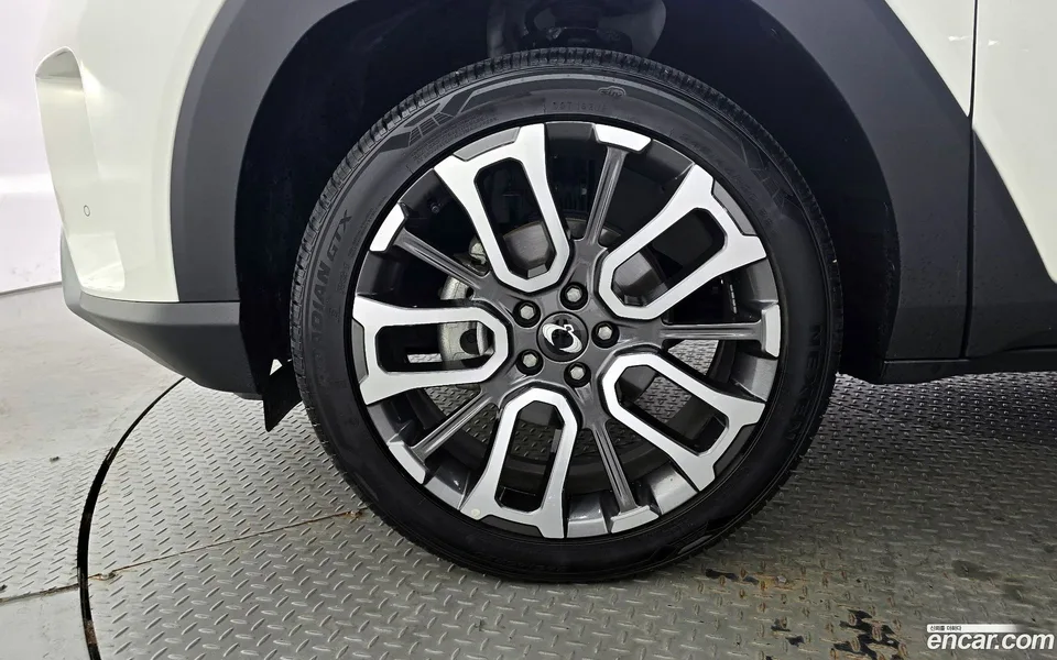 KG Mobility Torres 1.5 2WD 2023 — миниатюра 2