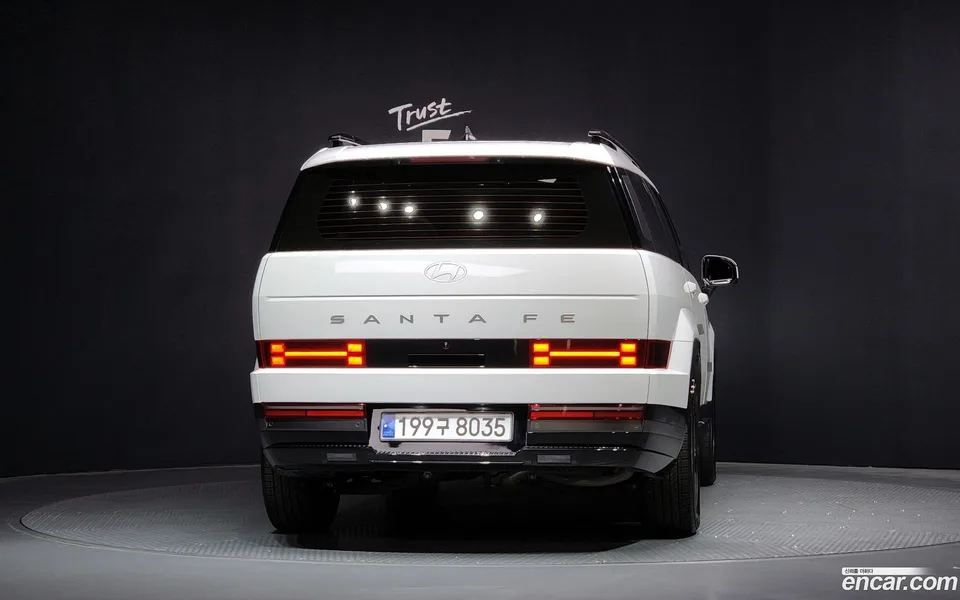 Hyundai SantaFe HEV 1.6 2WD 2023 — миниатюра 4