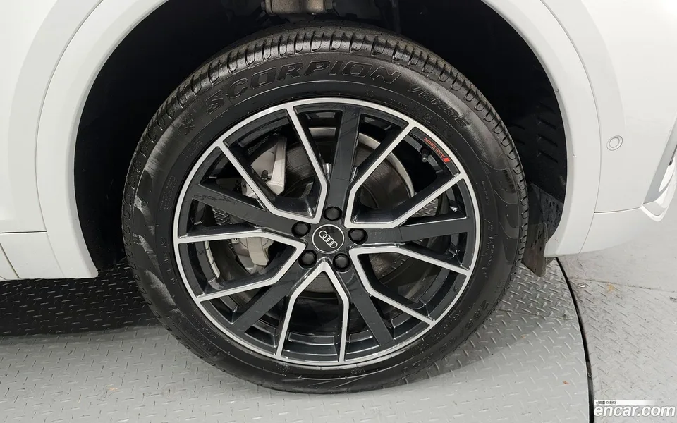 Audi Q5 45 TFSI 2024 — миниатюра 2