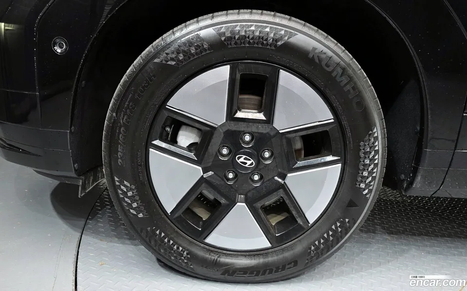 Hyundai SantaFe HEV 1.6 2WD 2023 — миниатюра 5