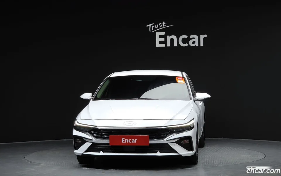 Hyundai Avante CN7 1.6 2024 — thumbnail 3