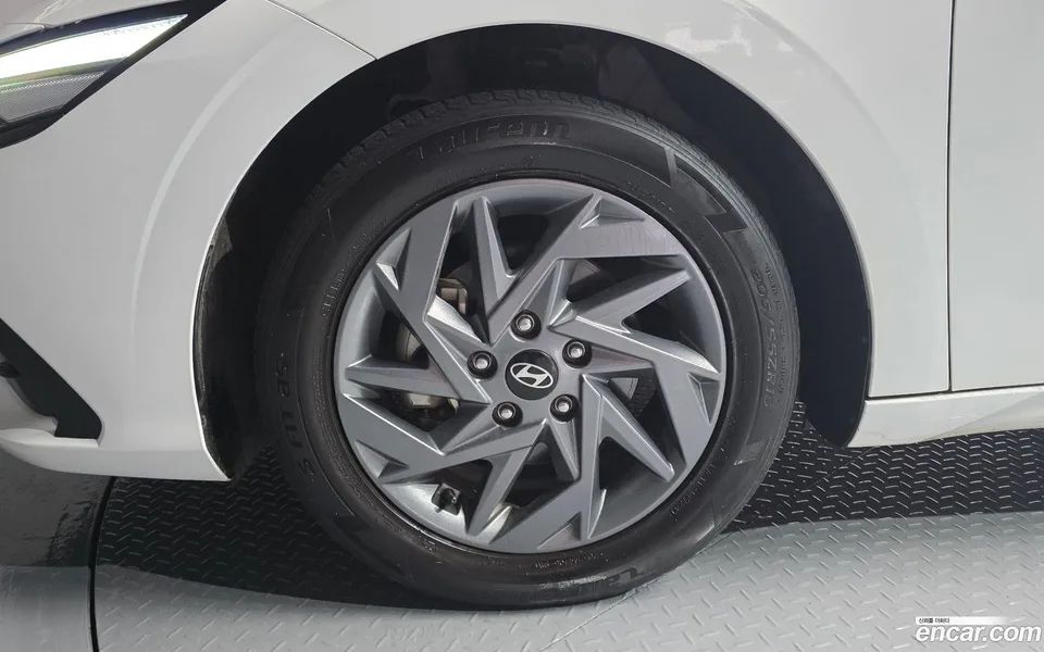 Hyundai Avante CN7 1.6 2024 — thumbnail 5
