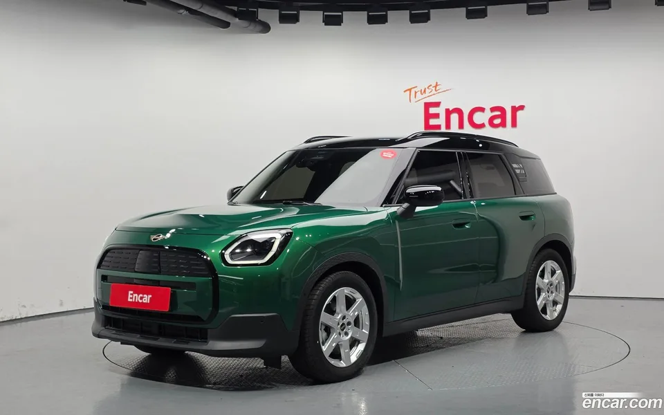 MINI Cooper Countryman Electric E 2025 — фото 1, купить с доставкой в Москву