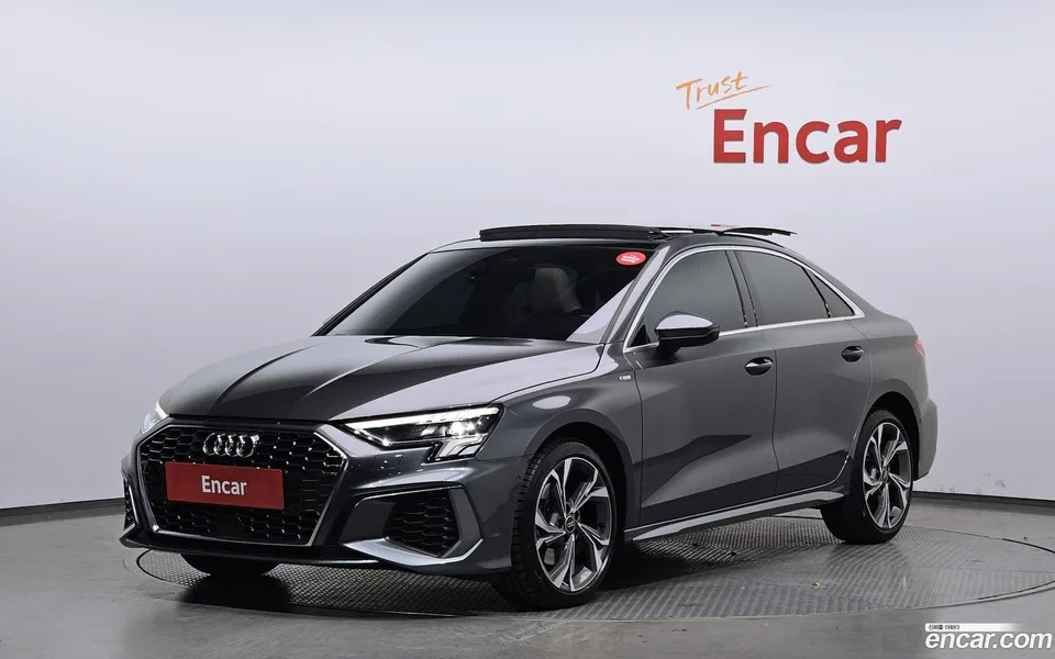 Audi A3 (8Y) 40 TFSI 2023 — фото 1, купить с доставкой в Москву