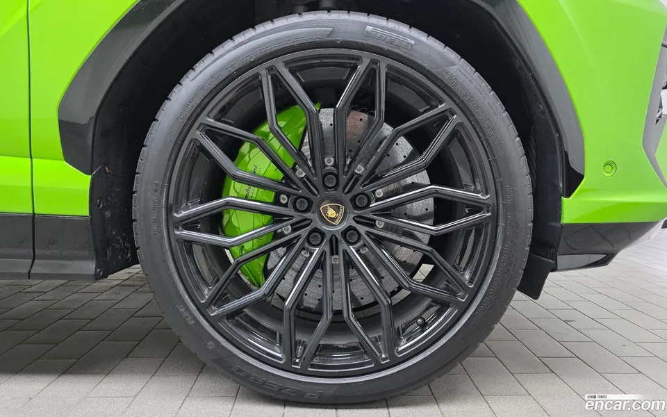 Lamborghini Urus 4.0 V8 SE 2025 — миниатюра 5
