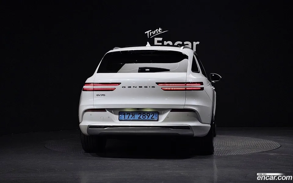 Genesis Electrified GV70 e-AWD 2022 — миниатюра 4