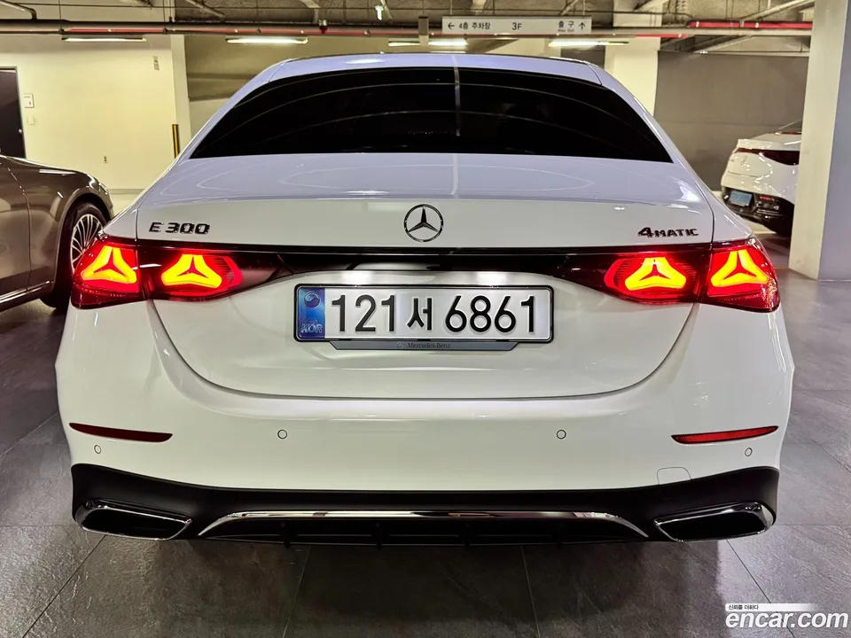 Mercedes-Benz E-Class E300 4MATIC AMG Line 2025 — миниатюра 5