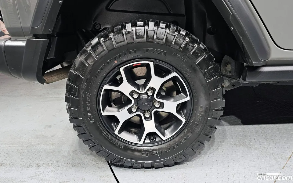 Jeep Wrangler 2.0 4 2023 — миниатюра 2