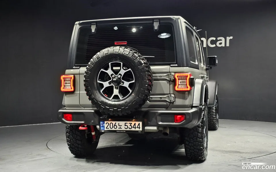 Jeep Wrangler 2.0 4 2023 — миниатюра 4
