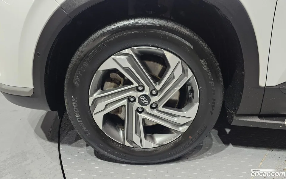 Hyundai SantaFe 2.5T 2WD 2023 — thumbnail 5