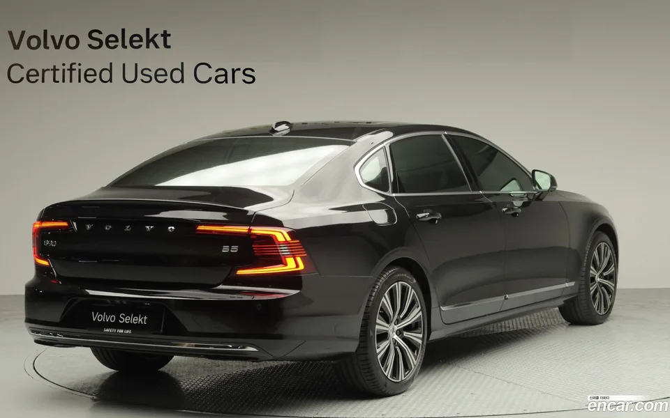 Volvo S90 B5 2024 — миниатюра 4