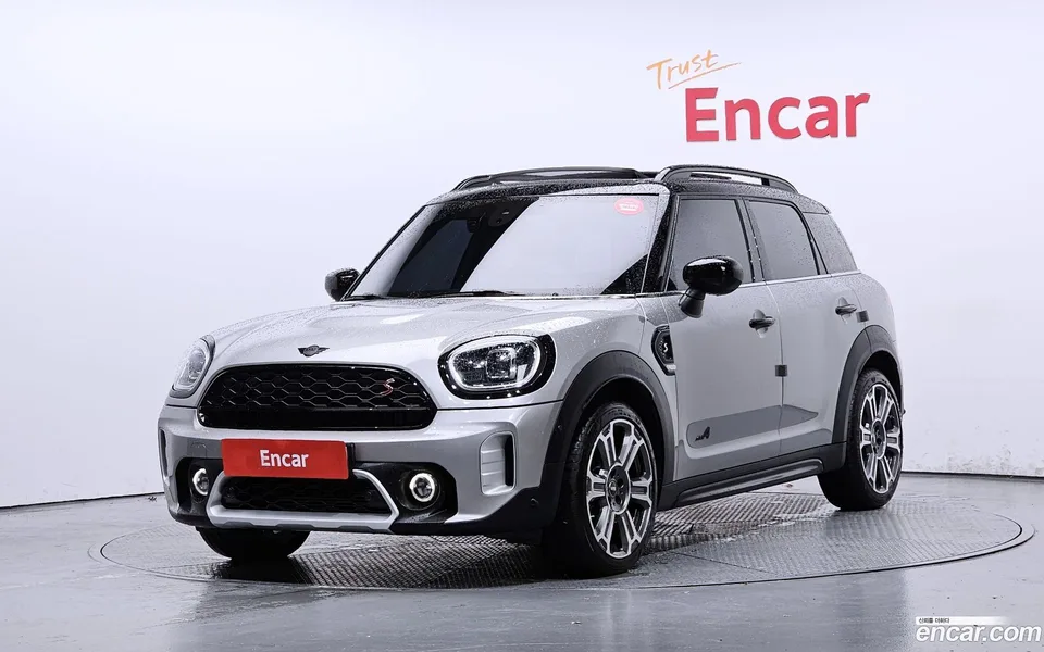 MINI Cooper S Countryman ALL4 2023 — фото 1, купить с доставкой в Москву