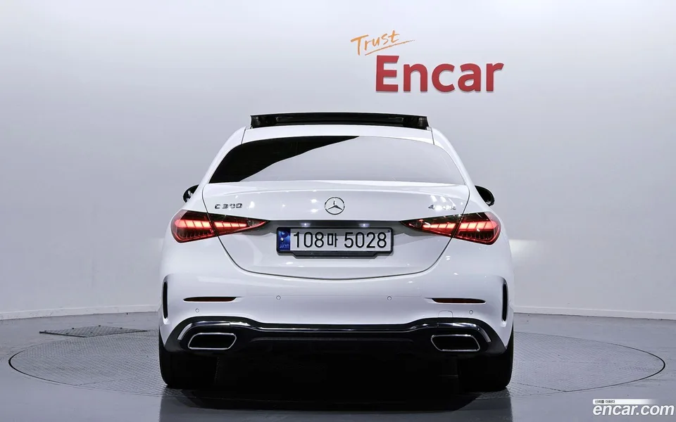 Mercedes-Benz C-Class C300 4MATIC AMG Line 2023 — миниатюра 4