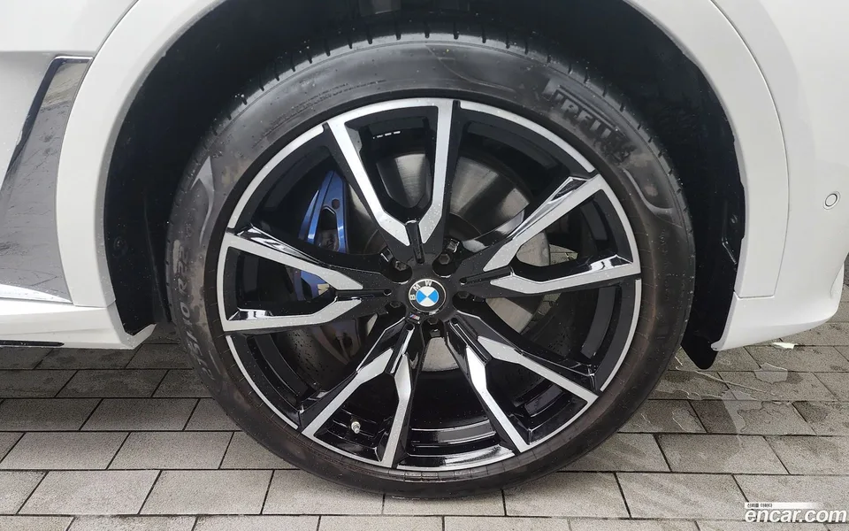 BMW X7 xDrive 40d M 6 2022 — миниатюра 2