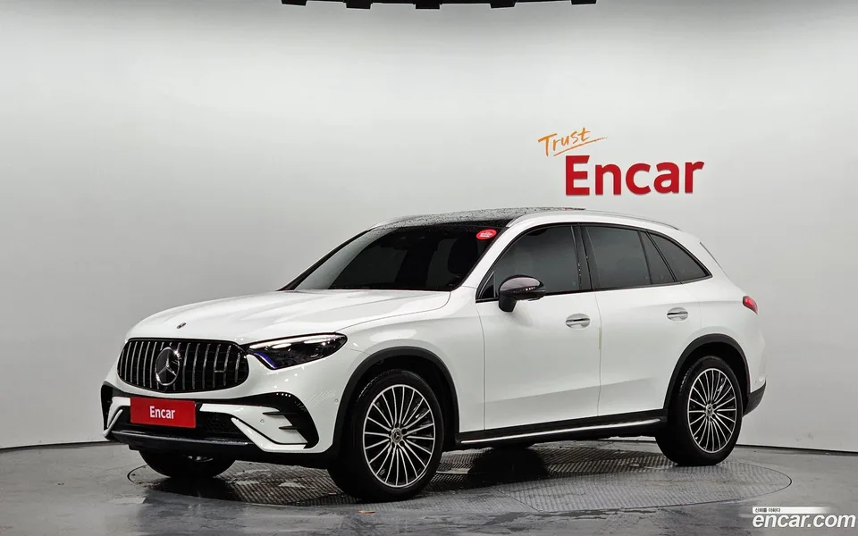 Mercedes-Benz GLC-Class GLC300 4MATIC AMG Line 2025 — photo 1, buy with delivery to Moscow