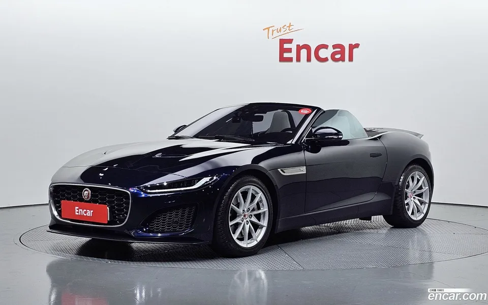 Jaguar F-Type P300 2023 — фото 1, купить с доставкой в Москву