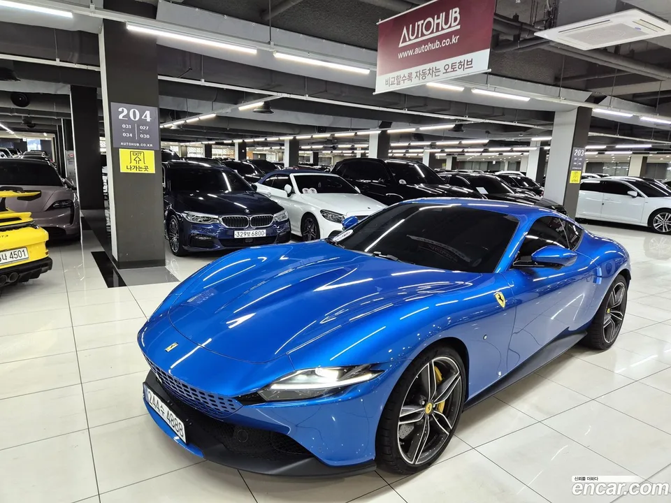 Ferrari Roma 3.9 2023 — фото 1, купить с доставкой в Москву