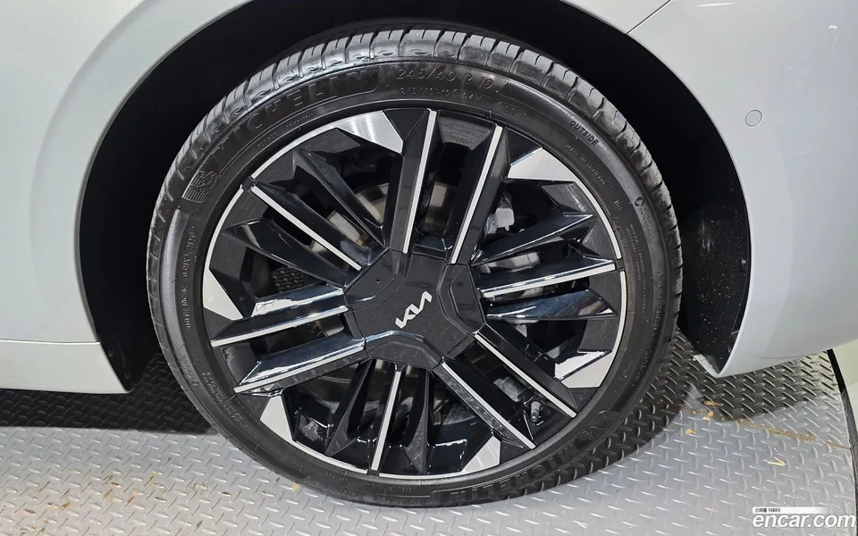 Kia K8 Hybrid 2025 — миниатюра 2
