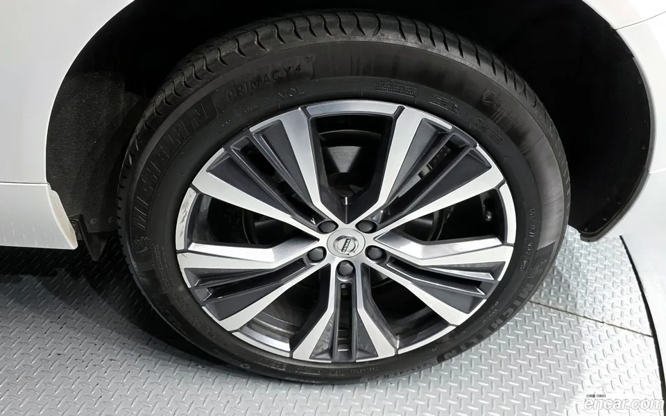 Volvo XC60 B6 2022 — миниатюра 2