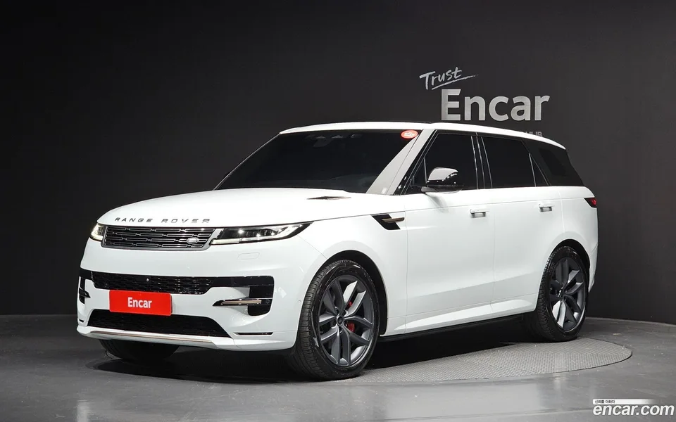 Land Rover Range Rover Sport D300 HSE 2023 — фото 1, купить с доставкой в Москву