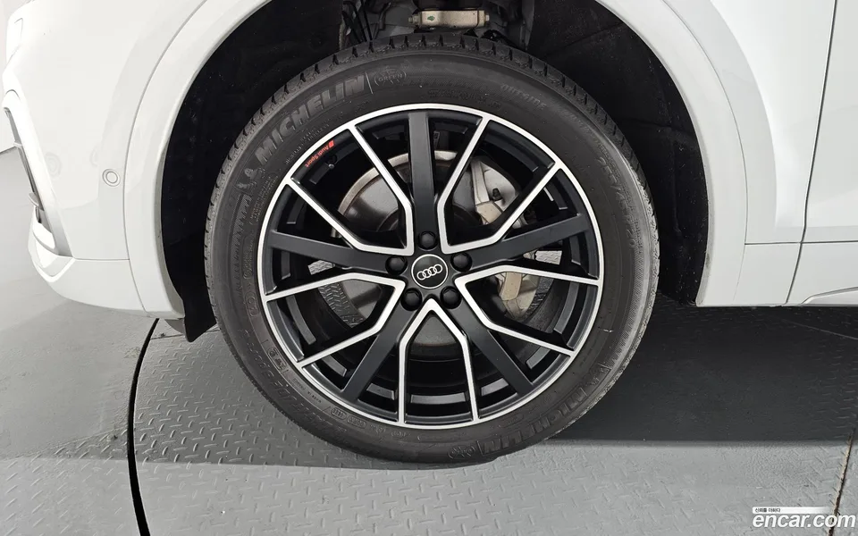 Audi Q5 45 TFSI 2023 — миниатюра 5