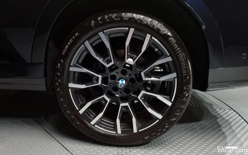 BMW X6 xDrive30d M 2025 — миниатюра 2