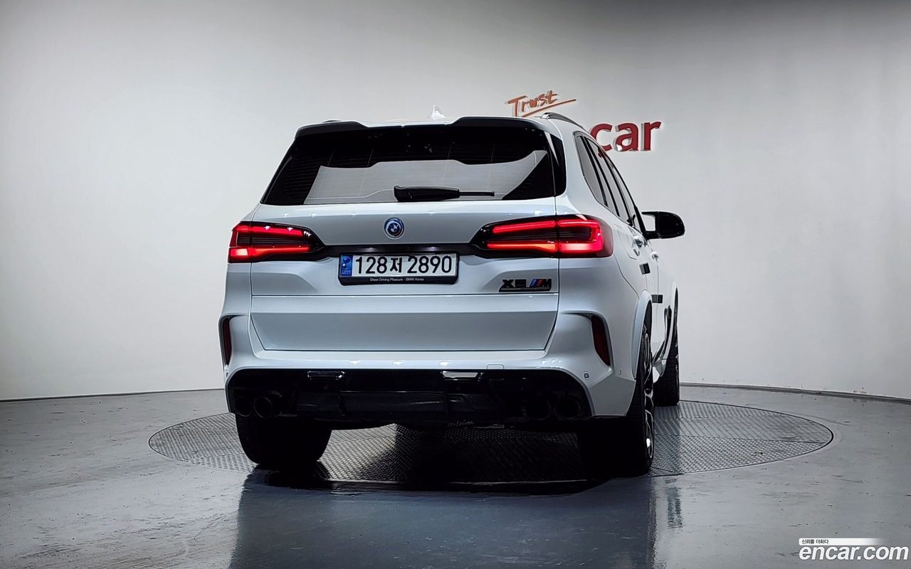 BMW X5M 2023 — 4
