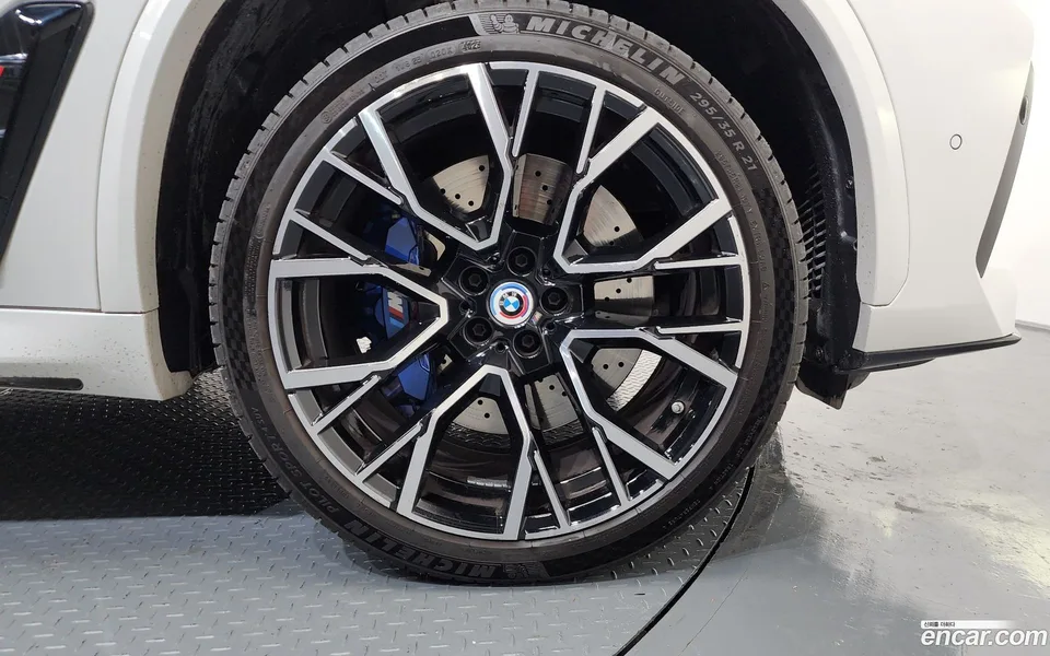 BMW X5M 4.4 2023 — миниатюра 5