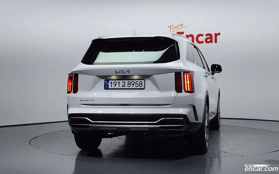 Kia Sorento 2.2 2WD 2023 — миниатюра 4