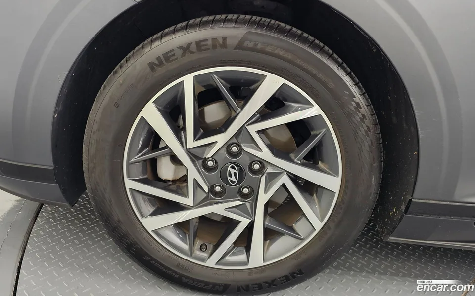 Hyundai Grandeur 2.5 2WD 2022 — миниатюра 2