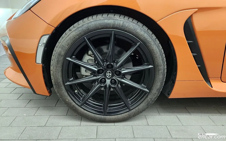 Toyota GR86 2.4 2024 — миниатюра 2