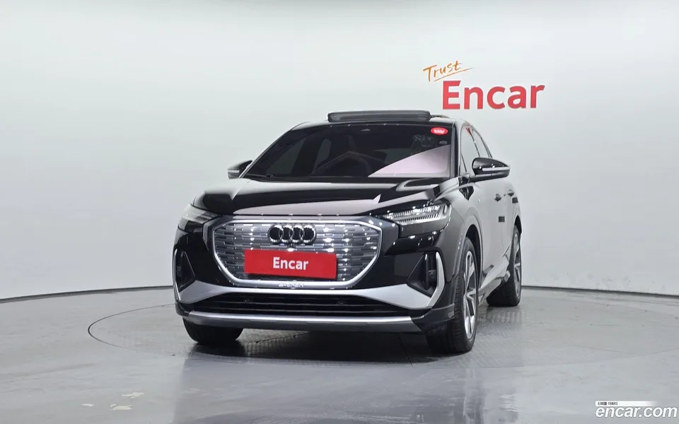 Audi Q4 e-tron 40 2022 — миниатюра 3