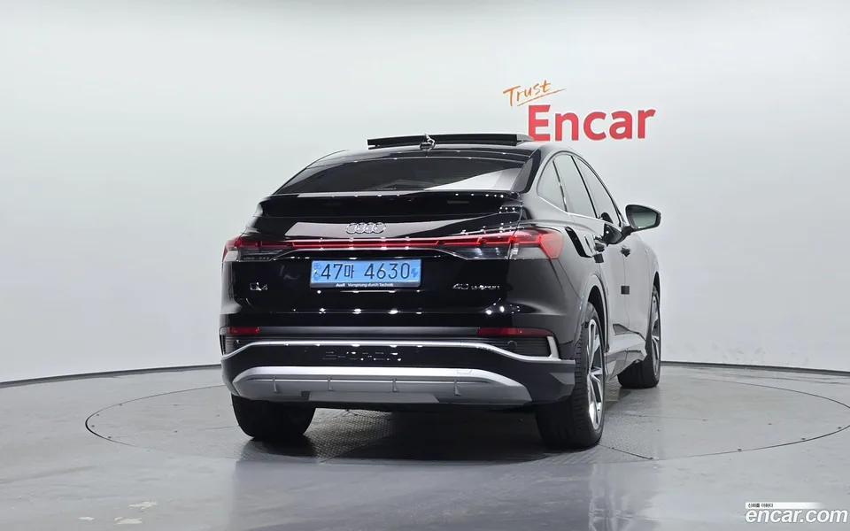 Audi Q4 e-tron 40 2022 — миниатюра 4