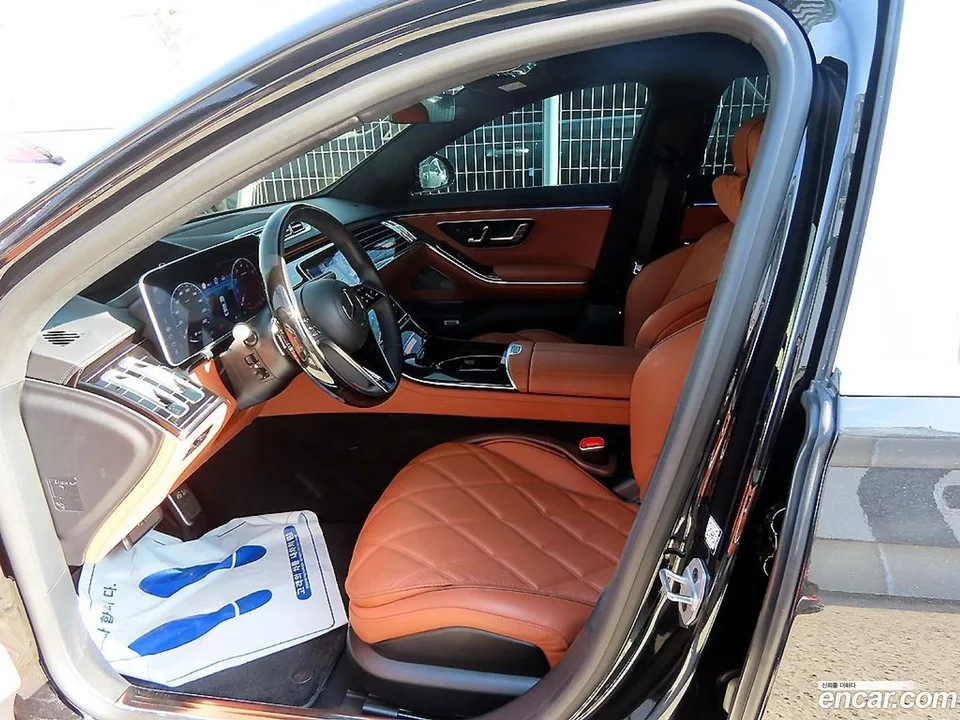 Mercedes-Benz S-Class S580 4MATIC 2024 — thumbnail 2