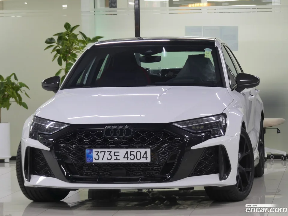Audi RS3 (8Y) 2.5 TFSI 2025 — фото 1, купить с доставкой в Москву