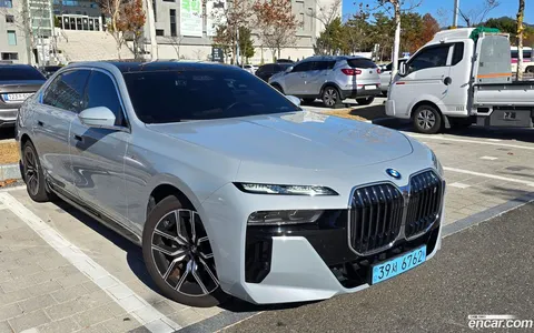 BMW i7 2023 купить в Москве