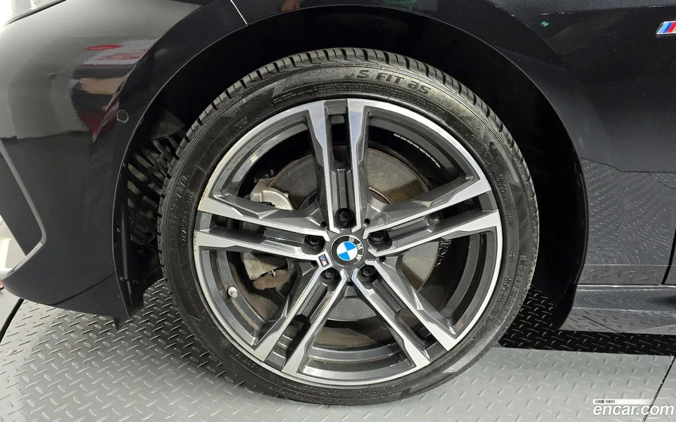 BMW 2 Series Gran Coupe 220i M 2022 — миниатюра 5
