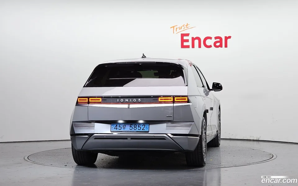 Hyundai Ioniq 5 AWD 2022 — миниатюра 4