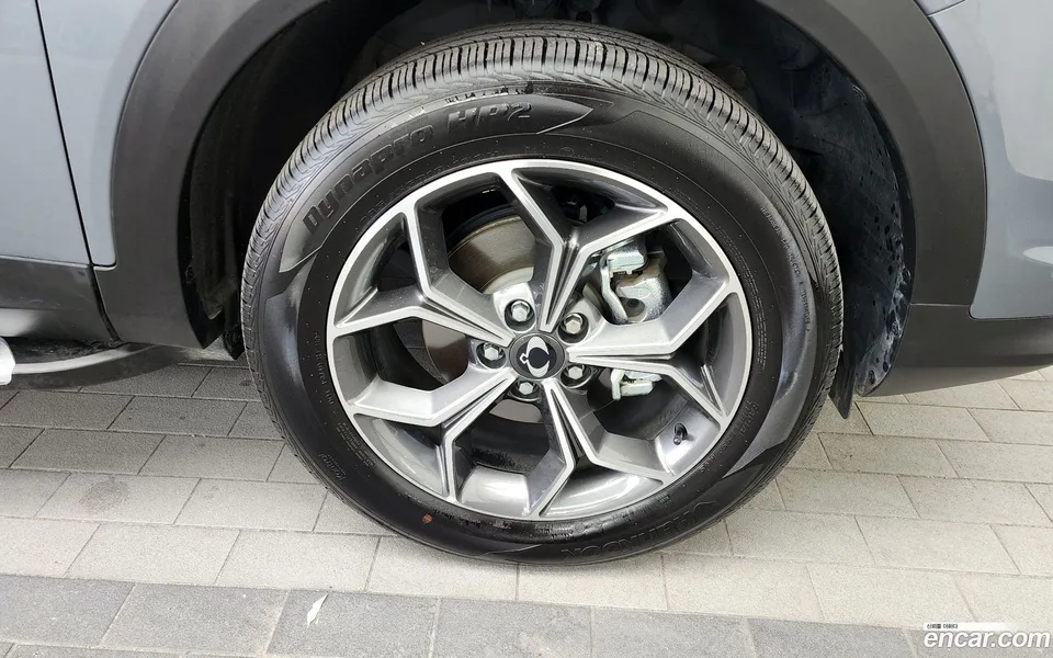 KG Mobility Korando 1.5 2WD C7 2023 — миниатюра 2