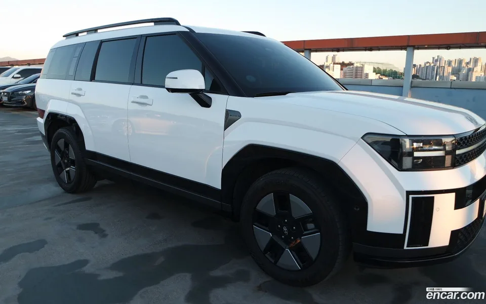 Hyundai SantaFe HEV 1.6 2WD 2023 — фото 1, купить с доставкой в Москву