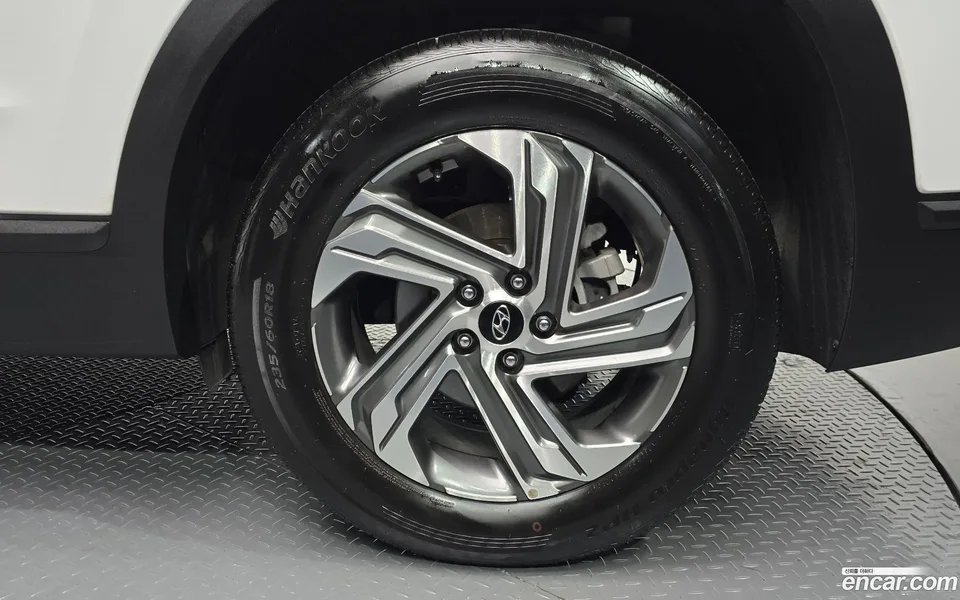 Hyundai SantaFe 2.2 2WD 2023 — миниатюра 2