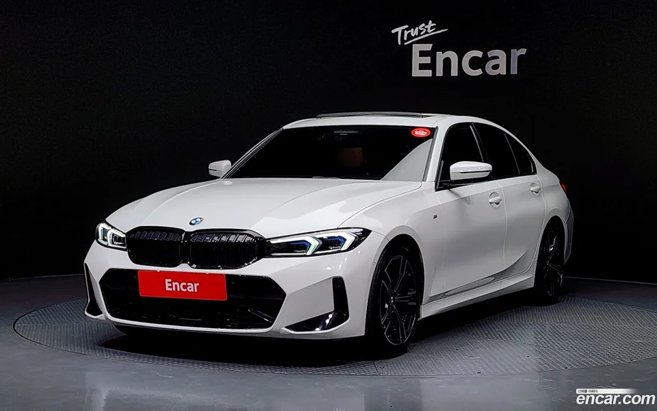 BMW 3 Series 320i M 2022 — фото 1, купить с доставкой в Москву