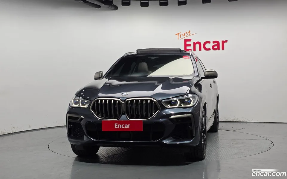 BMW X6 M50i 2022 — миниатюра 3