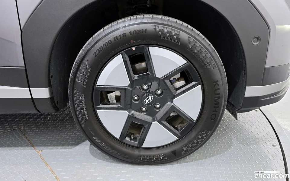 Hyundai SantaFe HEV 1.6 2WD 2023 — миниатюра 5