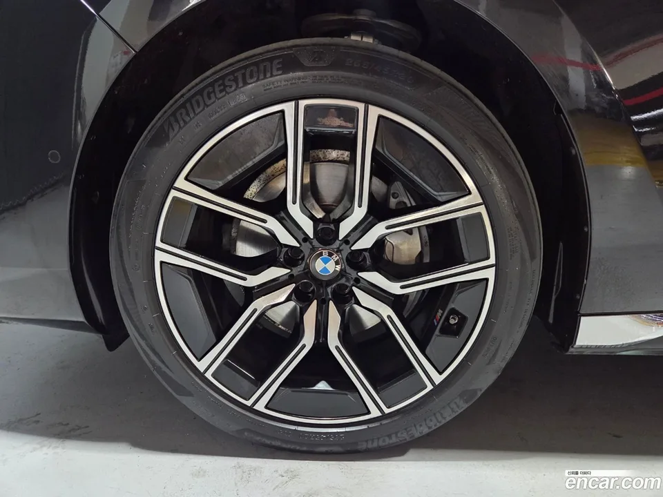 BMW 7 Series 740d xDrive M 2024 — миниатюра 2